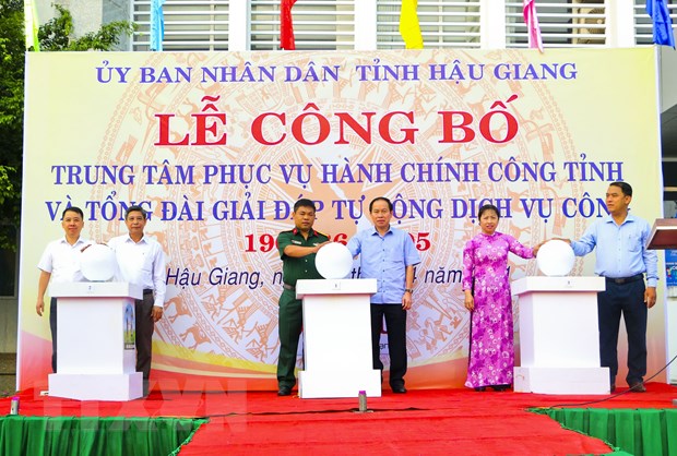 Tổng đài giải đáp tự động dịch vụ công: Hậu Giang đột phá trong xây dựng chính quyền điện tử