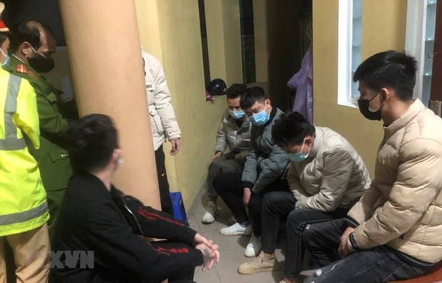 Trang bi he thong camera doc bien gioi chong xuat, nhap canh trai phep hinh anh 2