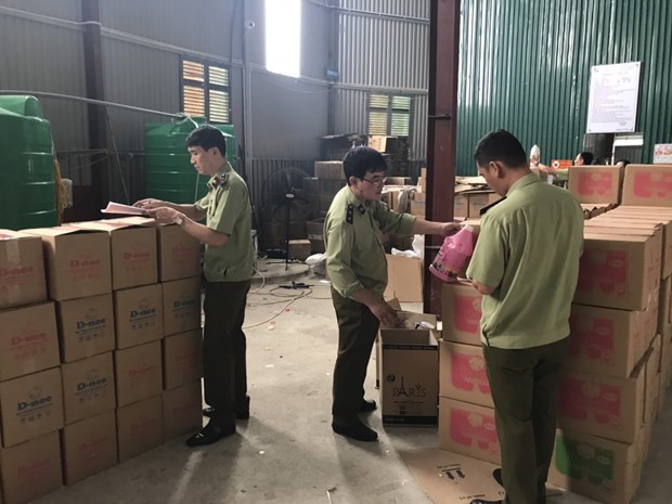 Phat hien co so san xuat nuoc giat nghi gia nhan hieu D-nee, Comfort hinh anh 7