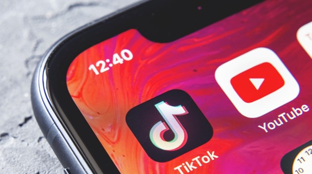 Giới trẻ Mỹ rời bỏ Facebook, chuyển sang YouTube và TikTok