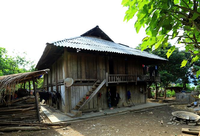 A traditional stilt house of Dao ethnic people (Photo: VNA)