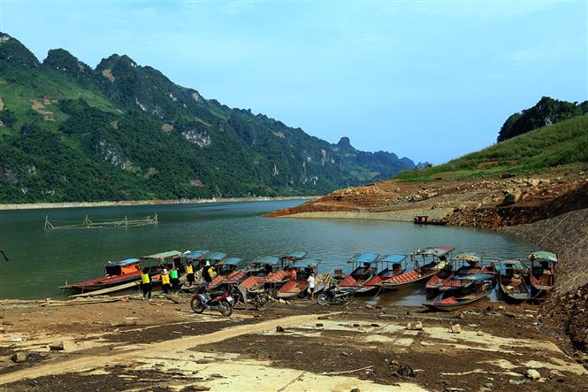 The wharf is where Dao people do daily business (Photo: VNA)
