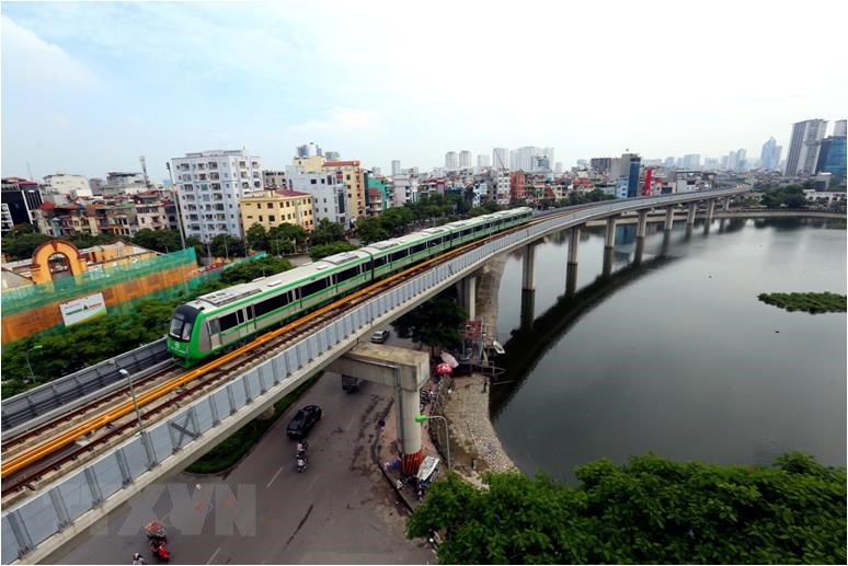 Since last September, all 13 trains of Cat Linh – Ha Dong route have been put on a trial run. Just a few final procedures are left before the route comes into commercial operation (Photo: VNA)