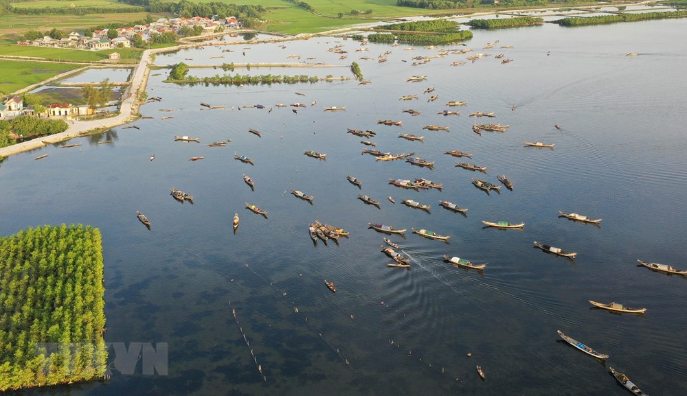 A fishing village on Tam Giang lagoon (Photo: VNA)