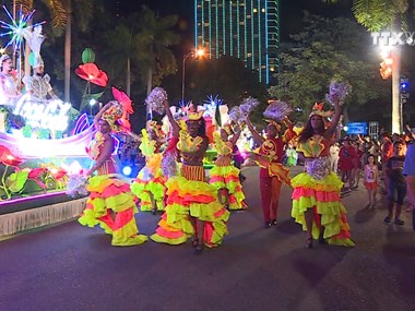 Street carnival in Da Nang