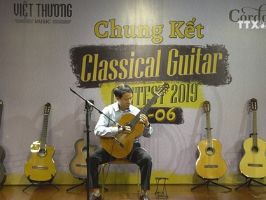 Guitarists rejoice at the classical guitar contest