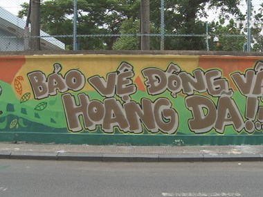 Street Art Bus Tour raises awareness about wildlife protection