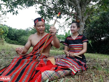 Unique group date of Ta Oi ethnic people