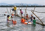 River turns swimming class