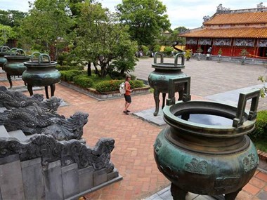 Nguyen Dynasty’s nine tripod cauldrons national treasures