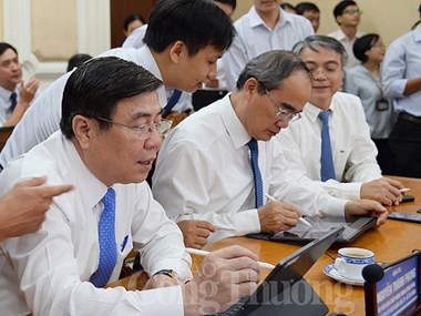 HCM City moves to paperless government