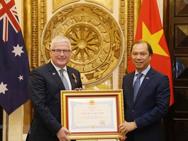 Friendship Order bestowed upon Australian Ambassador