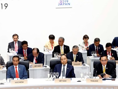 Prime Minister Phuc joins activities at 14th G20 Summit