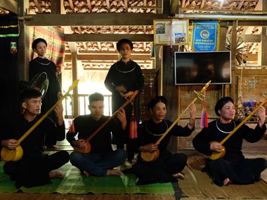 Ethnic minority people introduce Vietnam’s unique culture