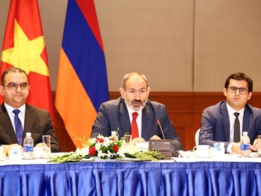 Armenian PM seeks to boost trade, investment ties with Vietnam