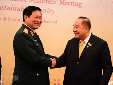 Defence minister hails Thailand’s role in ASEAN defence cooperation, affirms ties with Laos