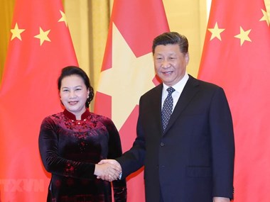 Vietnamese NA Chairwoman meets top Chinese Party and State leader