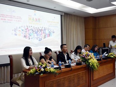Art show highlights Hanoi in overseas Vietnamese’ hearts