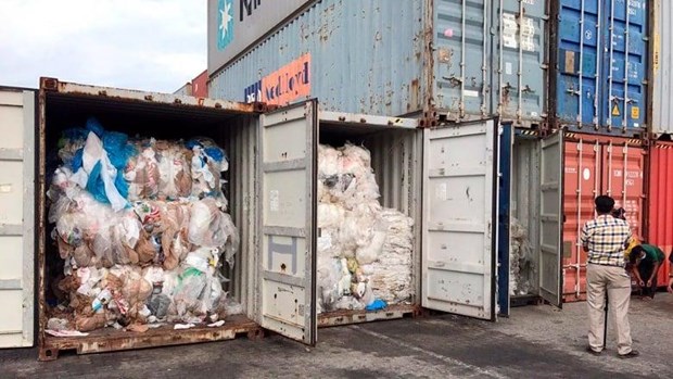 Cambodia ships back 83 plastic waste-filled containers to US, Canada hinh anh 1