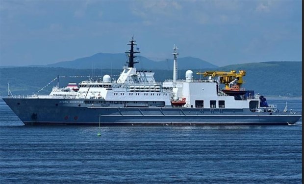 Russian search and rescue support vessel visits Vietnam