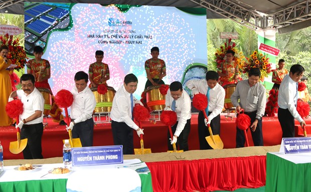 HCM City begins work on first hazardous waste treatment plant hinh anh 1