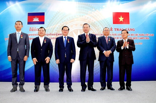 Vietnamese, Cambodian security ministries boost cooperation