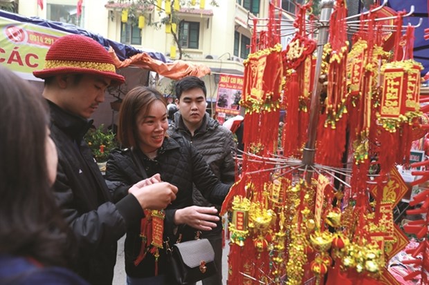 Spring in the air and the streets hinh anh 1