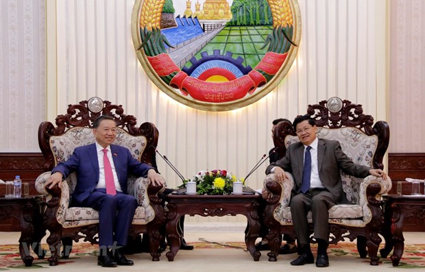 Vietnam, Laos boost security cooperation hinh anh 1