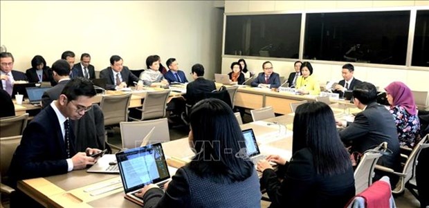 Vietnam chairs meeting of ASEAN Committee in Geneva in WTO hinh anh 1