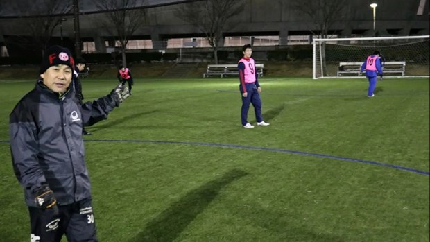 Japanese firm to attract Vietnamese workers via football hinh anh 1