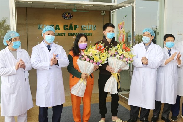 Vietnam develops effective treatment regime for COVID-19 patients hinh anh 1