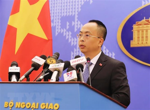 Vietnam continues working with China, other countries in COVID-19 fight hinh anh 1