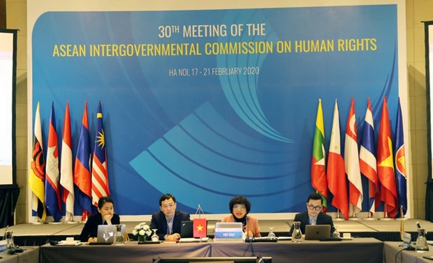 Vietnam chairs AICHR’s 30th meeting in Hanoi hinh anh 1