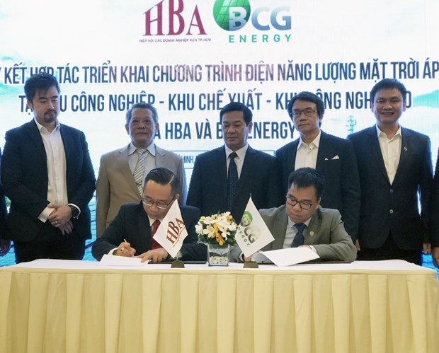 Over 1,000 firms in HCM City to develop rooftop solar power hinh anh 1
