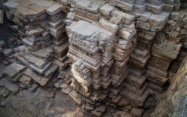 Relics of 1,000-year-old temple architecture found in Tay Ninh hinh anh 1