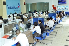 Local commercial banks cut interbank transfer fees