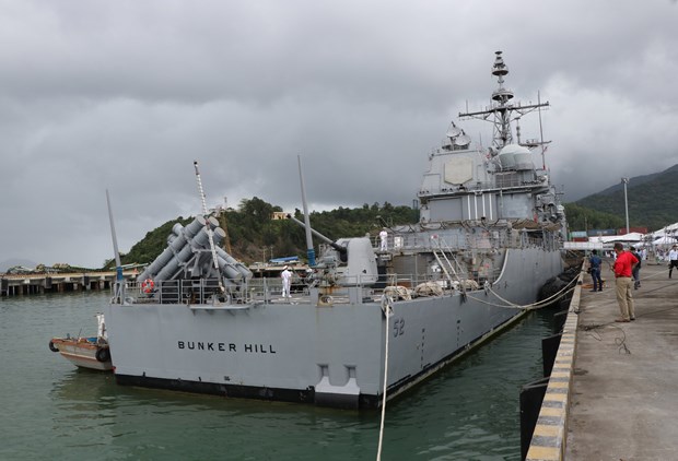 US naval ships arrive in Da Nang