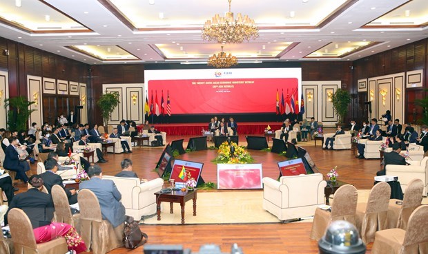 ASEAN strives to push negotiations of regional economic partnership hinh anh 1