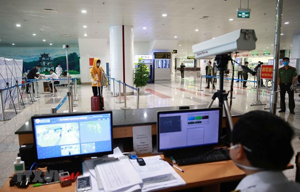 Vietnam to halt entry to all foreigners due to COVID-19 hinh anh 1