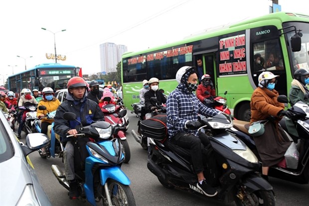 Hanoi’s coach stations propose extending opening hours