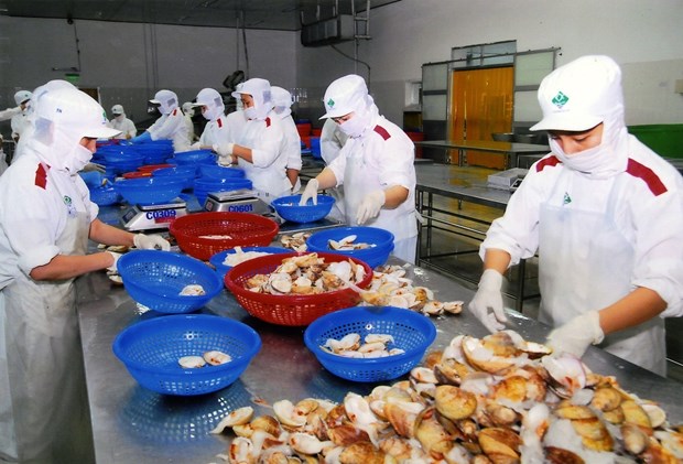 GDP growth of 3.82 percent in Q1 is a miracle: official hinh anh 1