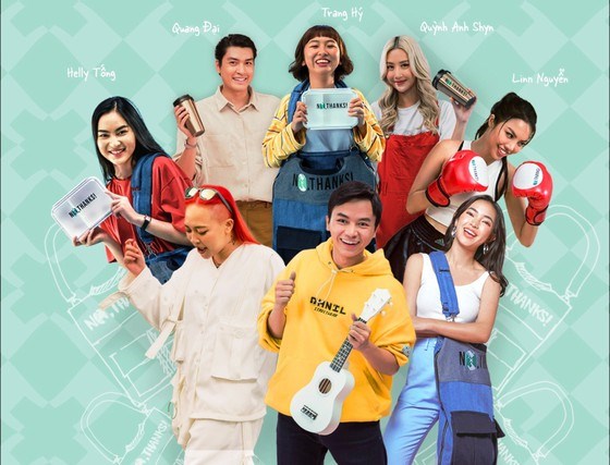 Vietnamese artists spread message against single-use plastics hinh anh 1