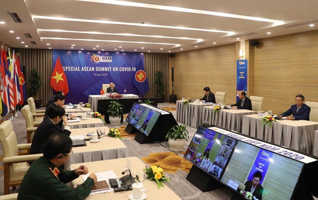ASEAN 2020: ASEAN promotes cooperation in COVID-19 response hinh anh 1