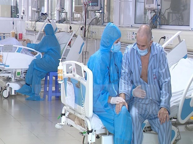 Vietnam Airlines flies British tourists home amid COVID-19