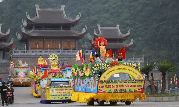 Vesak 2020 celebration to be held online hinh anh 1