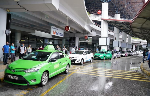 Domestic passenger transportation services resume from May 8 hinh anh 1