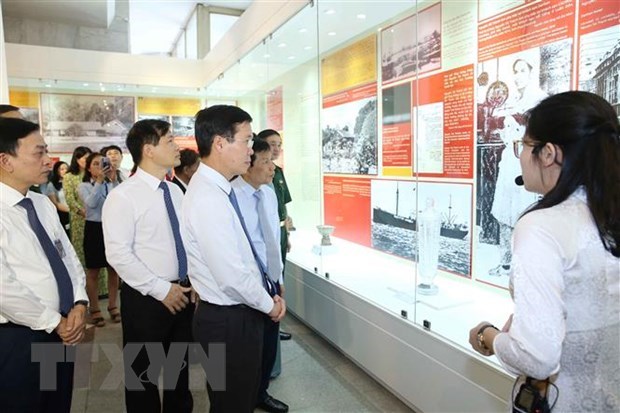 Exhibition on President Ho Chi Minh opens in Hanoi hinh anh 1