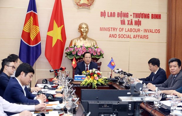 ASEAN ministers talk impacts of COVID-19 on labour, employment hinh anh 1