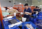 Vietnam strives to have over half of population shopping online by 2025