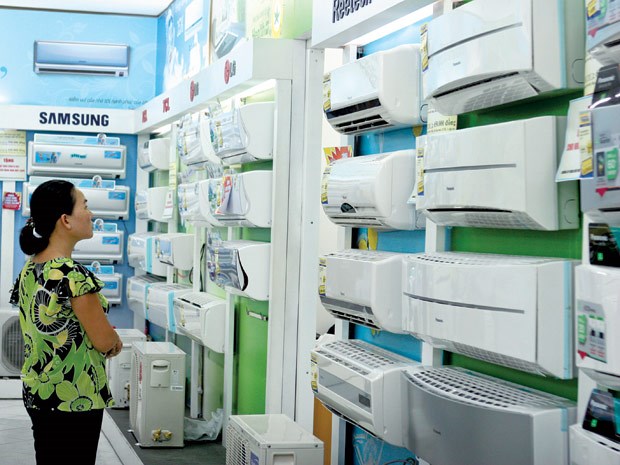 Local air-conditioner brands join race for market share hinh anh 1